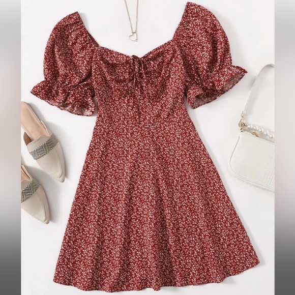 PLUS SIZE Milkmaid Floral Dress- fits US 18/20 - Picture 1 of 4